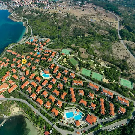 Aj 7, Santa Marina Village, Apartament *